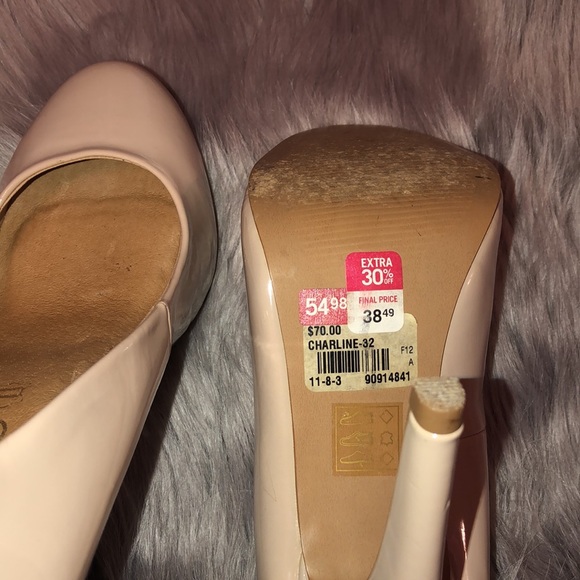 High heels - Picture 4 of 5